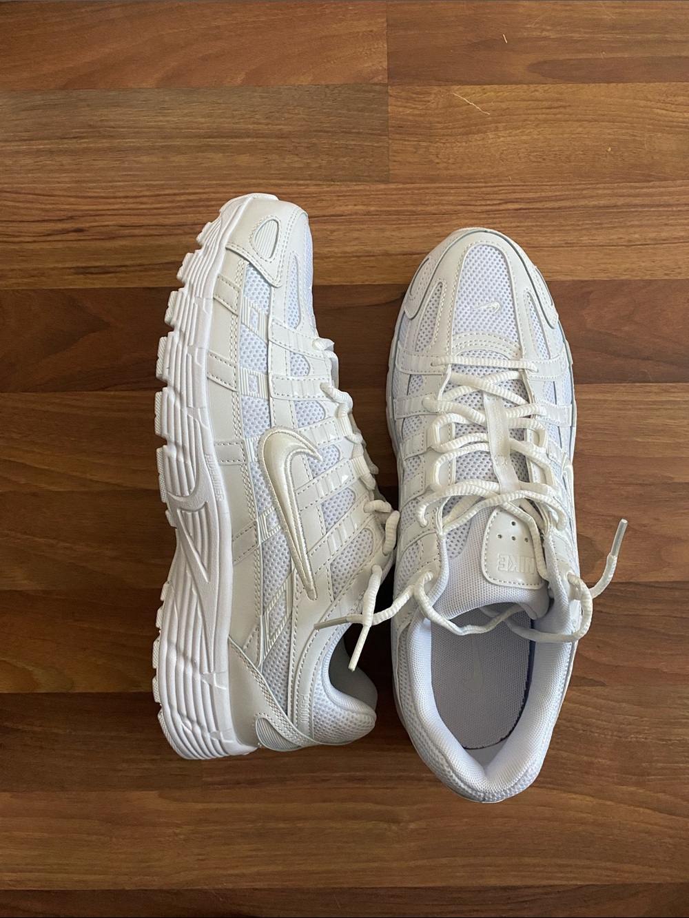 NIKE P6000 SIZE 11 TRIPLE WHITE